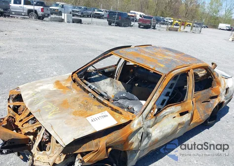 2001 Toyota Camry Ce z USA, uszkodzony, nr VIN 4T1BG22K51U869231